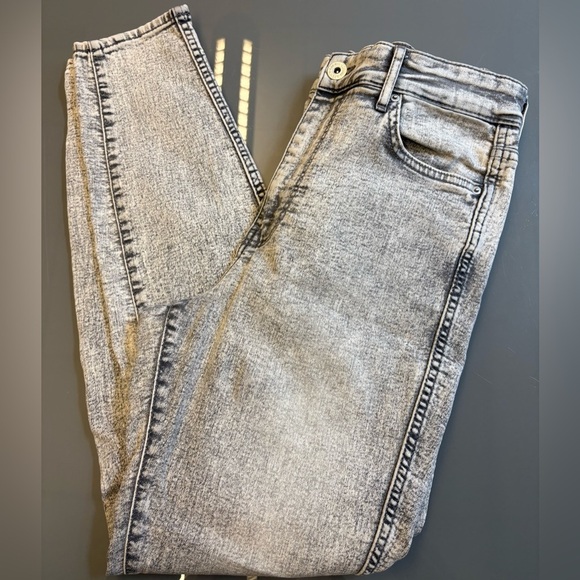 H&M Gray High Rise skinny leg denim Jeans Y2K style acid wash women's size 8 - Picture 2 of 10